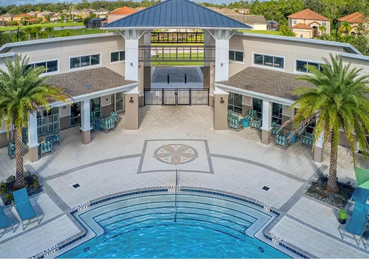 Stunning 9Br Home - Family Resort With Private Pool, Hot Tub, Games Room And Bbq! Kissimmee Bagian luar foto